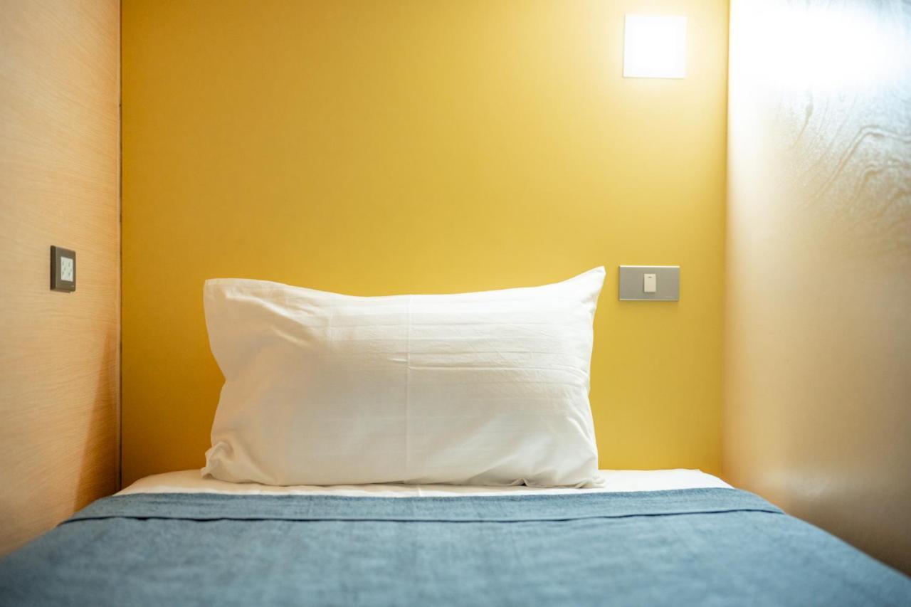 Black Panther Hostel Пхукет Экстерьер фото