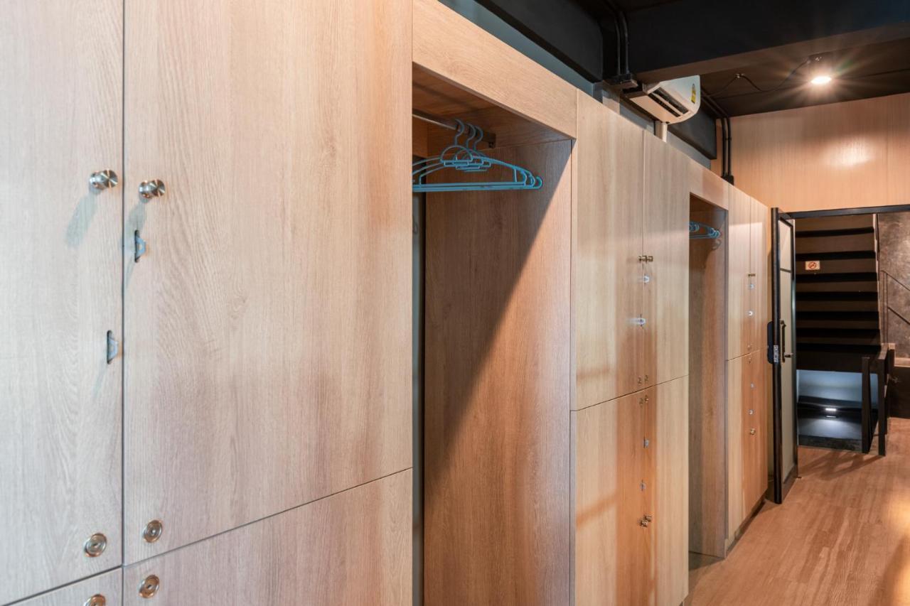 Black Panther Hostel Пхукет Экстерьер фото